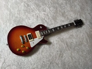 SLASH ROSES MINI 1/6 SCALE REPLICA CUSTOM MINIATURE LES PAUL CHERRY GUITAR MODEL - Picture 1 of 2