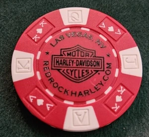 Los Vegas Red Rocks Harley Davidson Poker Chip / Red & white - Picture 1 of 2