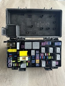2012 Dodge Ram 1500 2500 Integrated Power Control Module Fuse Box 68089323AF OEM - Picture 1 of 11