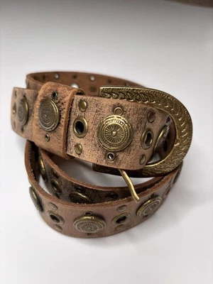 Cinto estilo steampunk couro tom bronze fivela rebites feminino tamanho G - Imagem 1 de 4