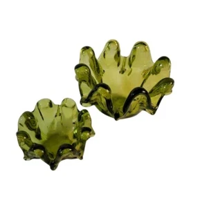 Set 2 piatti/posacenere impilabile in vetro artistico vintage vetro pressato verde - Foto 1 di 10