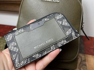 Michael Kors Canvas Gifting MK Logo L-Zip Wallet NWT - Picture 1 of 3