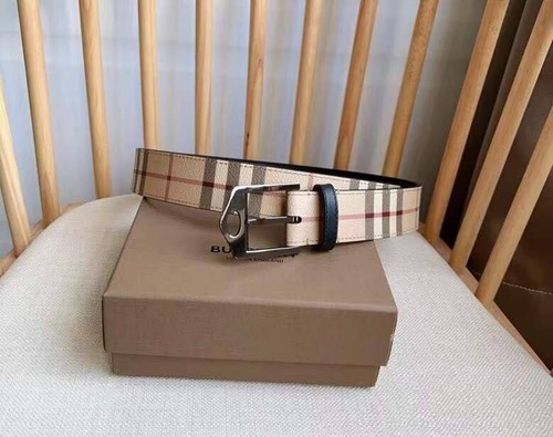 CINTURA BURBERRY VINTAGE IN PELLE NERA A SCACCHI