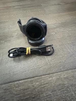 Samsung Watch With Wireless Charger in black - Image 1 of 2