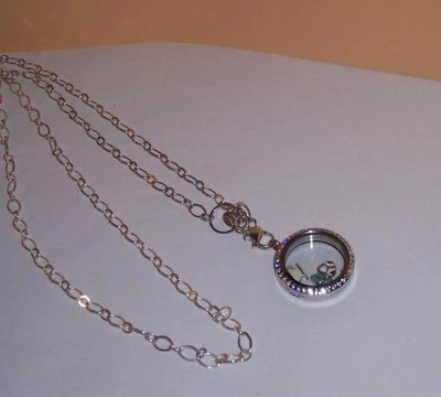 COLLAR COLGANTE MEDALLÓN CRISTAL PANTUFLAS TAZA TÉ BÚHO ORIGAMI Foto 1 de 4