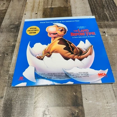 THE LAND BEFORE TIME SPECIAL COLLECTOR'S EDITION (1989 LASERDISC)gr - Image 1 of 4