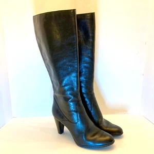 Born Crown Tall Boots Black Leather Side Zip Womens 8 EU 39 Elastic Gusset - Picture 1 of 13