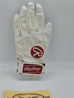 Mike Schmidt Signed Batting Glove Auto Baseball Philadelphia Phillies - Faded - Image 1 of 4