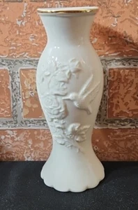 Lenox Embossed Hummingbird Rose Bud Vase Cream With Gold Trim - Picture 1 of 7
