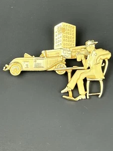 Signed Goldtone Vintage AJC Old Fashioned Skyline Man And Antique Car Brooch - Picture 1 of 9