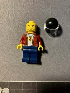 Lego Minifigure sc082 Ferrari F8 Tributo Driver from set 76895 - Picture 1 of 3