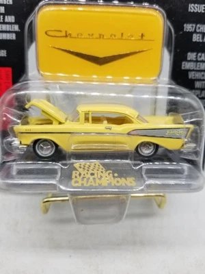 Chevy Bel Air 1957 Racing Champions amarillo edición como nueva  Foto 1 de 4