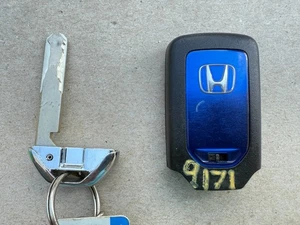 2017-2021 HONDA CLARITY HYBRID SMART KEY KEYLESS REMOTE ENTRY KEY FOB OEM - Picture 1 of 4