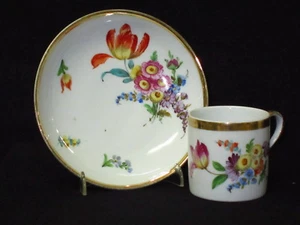 ALTES MEISSEN KAFFEE GEDECK REICHE BLUMEN UND GOLD MALEREI UM 1840 1.WAHL NR-1 - Picture 1 of 3