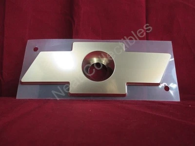 Nuevo de Lote Original Chevrolet Cavalier Tapa Trasera Maletero Pajarita Emblema 2005 DORADO Foto 1 de 4