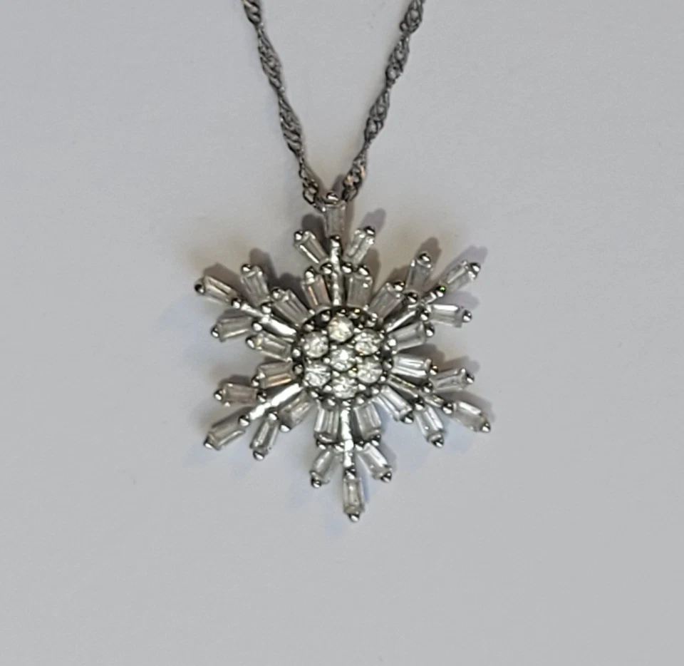 Collar colgante de gemas de circonita cúbica blanca copo de nieve de plata esterlina Ralph Lauren para mujer de 18" Foto 1 de 4