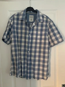 Large Boston Crew Men's Short Sleeved Shirt Blue, Shite & Pink - Picture 1 of 4