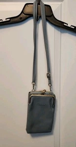 CARR KEN Dusty Blue Crossbody Purse With Kiss Lock Cell Phone Front Credit Card - Picture 1 of 6