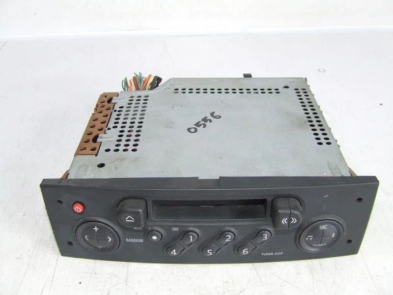 RENAULT MEGANE II SCENIC II RADIO CAR AUDIO AUTORADIO 8200300855 - Bild 1 von 1