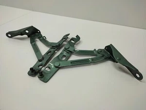 Aston Martin DB9 Set Hinges Tailgate Boot Lid Rear Left Right - Picture 1 of 4