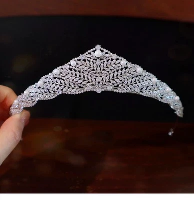 Bonito Circón Transparente Mujer Perlas Diademas Cristal Tiara Tocados Fiesta Corona Foto 1 de 4