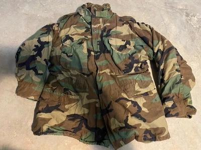 Vintage 80s US Military ARMY M65 Cold Weather Field Jacket M Reg Woodland Camo - Image 1 of 4