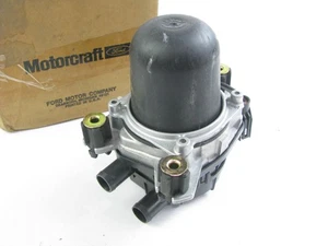 Motorcraft CX-1581 Secondary Air Injection Pump For 1995-1997 Continental 4.6L - Picture 1 of 3