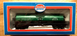 Model Power~Santa Fe Tank Car Cities Service Train Car~8032~HO Scale~NIB - Picture 1 of 4