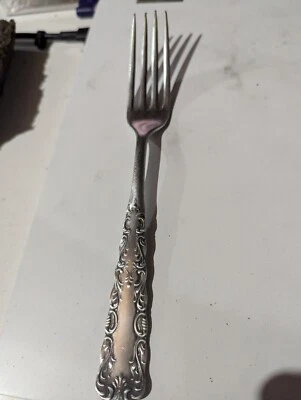 HORQUILLA DE CENA 1835 R WALLACE A1 plateado en relieve  Foto 1 de 4