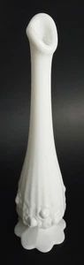 Fenton Cabbage Rose geschwungene Milchglas Knospenvase 10" Vintage - Bild 1 von 6