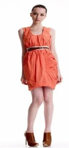 Vestido de satén drapeado fruncido YIGAL AZROUEL con cinturón de cuero coral $1305 - Imagen 1 de 12