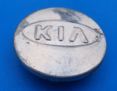 KIA SEDONA SORENTO RIO OPTIMA RONDO SOUL SPECTRA LLANTA TAPACUBOS CUBIERTA CENTRAL Foto 1 de 3