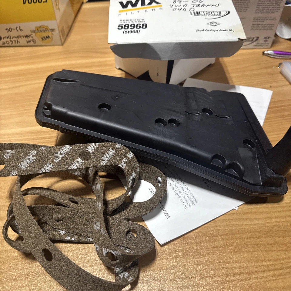 Kit de filtro de transmisión WIX 58968 para modelos seleccionados de Ford Lincoln 90-09 Foto 1 de 4