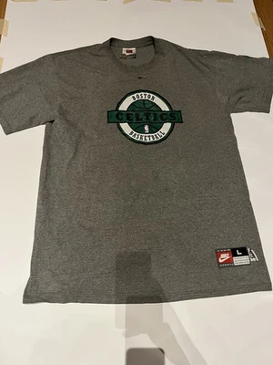 Camiseta vintage Nike Team Boston Celtics talla grande Center Swoosh Foto 1 de 4