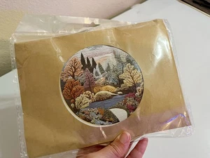 An adult beginner embroidery kit, suitable for beginners and embroidery enthusi - Picture 1 of 3