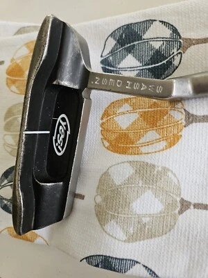 Yes Callie C-Groove 35 Inch RH Putter - Image 1 of 4