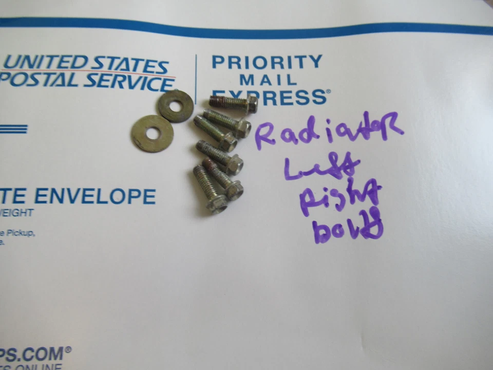 PARAFUSOS DE MONTAGEM PARA RADIADOR ESQUERDA DIREITA CR 125 WR HUSQVARNA 1995 CR 125 WR 1995 - Imagem 1 de 1