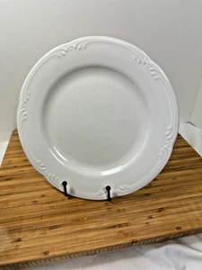 Pfaltzgraff 10.25" Filigree Dinner Plate Made in USA - Picture 1 of 4