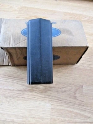 NOS 1981 Ford Rear Bumper Guard RH LH E1DZ17984A OEM Granada - Imagem 1 de 4