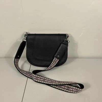 Сумочка Carlos от Carlos Santana черная через плечо с вышивкой наплечный ремень сумочка - Изображение 1 из 4