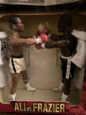 Figura de acción ALI VS FRAZIER ONLY 10 ON EARTH ORIGINAL boxeo esa es una colección Foto 1 de 3