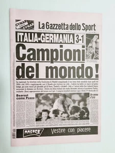 Gazzetta Dello Sport Anstatica 12 Juillet 1982 Italie Champion Du Monde +Poster - Picture 1 of 6