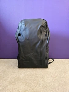 WANDRD Duo 20L Daypack Backpack, Camera Bag, Black, Used - Picture 1 of 7