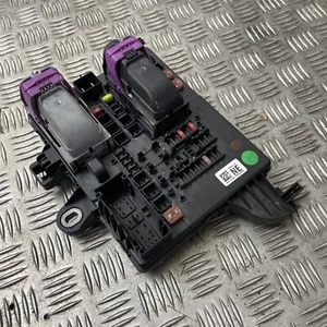 Vauxhall Insignia 08-17 1.8 Petorl Fuse Box body Ecu Control Module - #13277321 - Picture 1 of 18