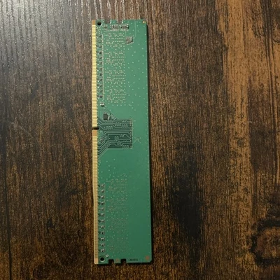 Micron 8GB DDR4-2400 PC4-19200 1Rx8 DIMM Desktop Memory RAM MTA8ATF1G64AZ-2G3H1 - Image 1 of 4