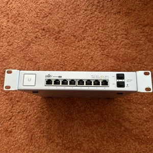 Ubiquiti UniFi 8-Port GB Managed PoE Switch with 2 SFP Ports (US-8-150W) w/Ears - Picture 1 of 2