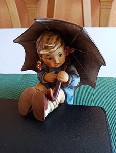 Hum 152/0B, geborgen Mädchen, 12cm h, 13cm br, Top Zustand, 1. Wahl - Bild 1 von 15