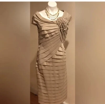 Cartise Layered Beige Dress Size 10 - Image 1 of 4