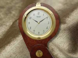 Seiko Pocket Watch w/Magnifying Glass 7431-7050 GP Silver Dial Wood Case Quartz - Picture 1 of 6