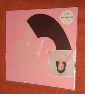 NEW! LAUFEY Valentine limited edition 7" Heart Shaped Chocolate STRAWBERRY Vinyl - Picture 1 of 3